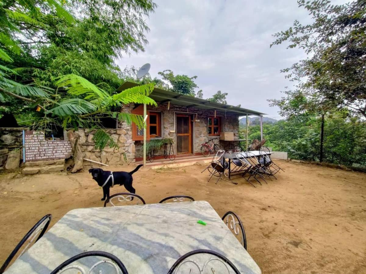 Dude Ranch Villa Mount Abu Eksteriør bilde
